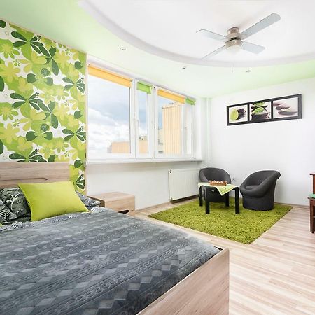 Apartament Plocka 4 Apartman Varsó Kültér fotó