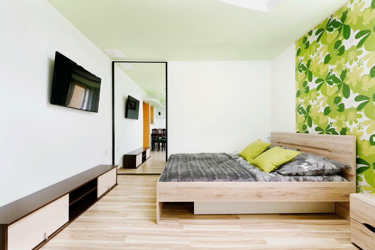 Apartament Plocka 4 Apartman Varsó Kültér fotó